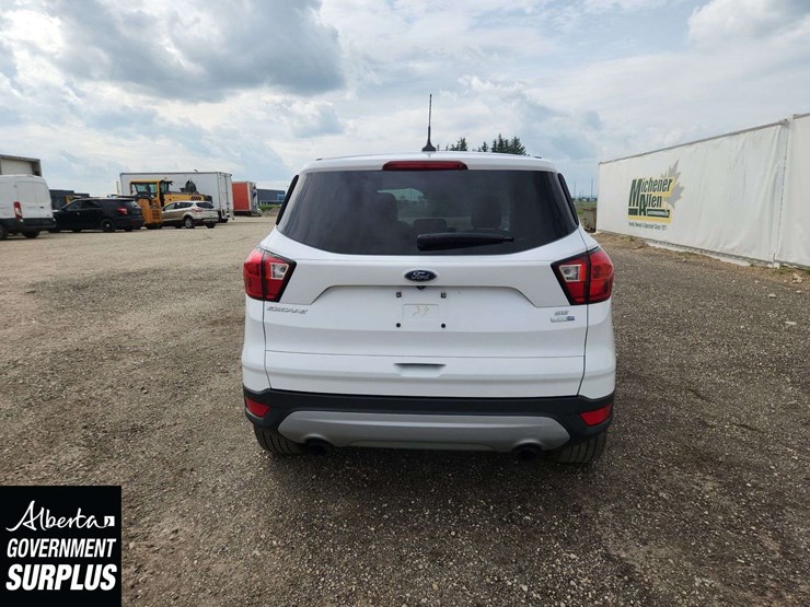 2019-ford-escape-se-image-4