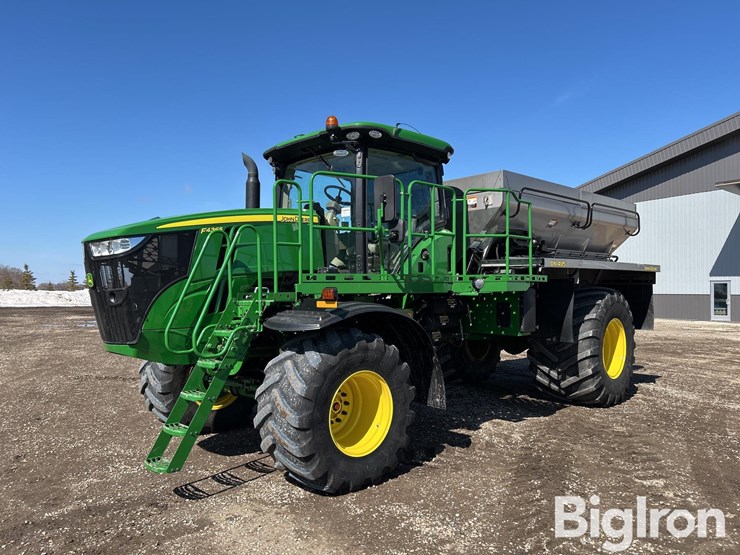 2021-john-deere-f4365-image-1