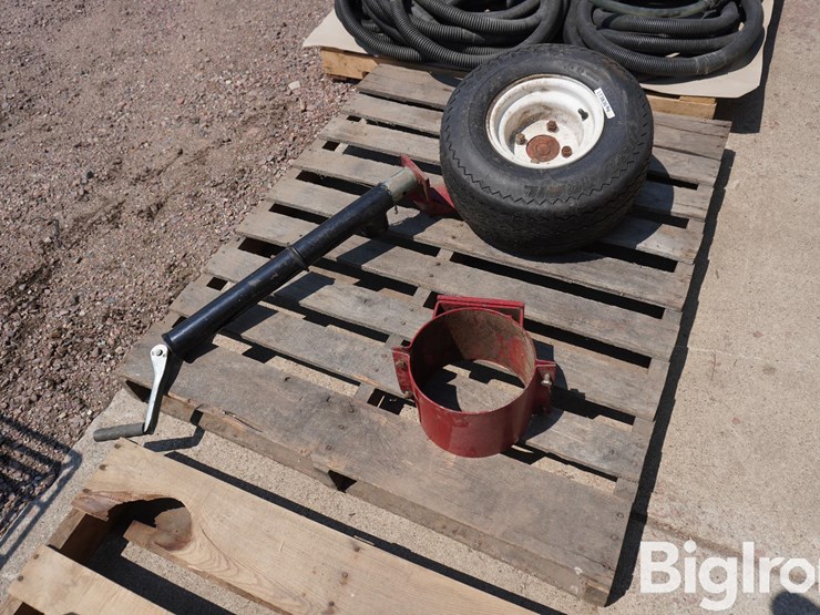 8"-auger-jack-w/18.5x8.5-8-tire-image-6