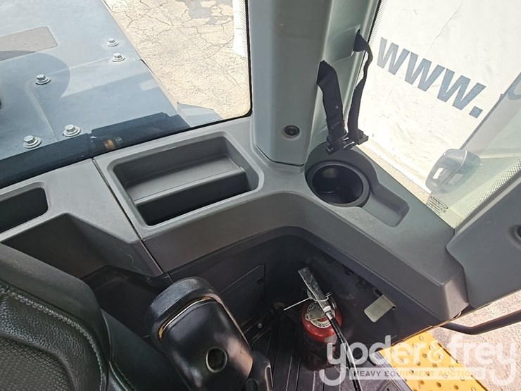 2023-deere-644p-image-50