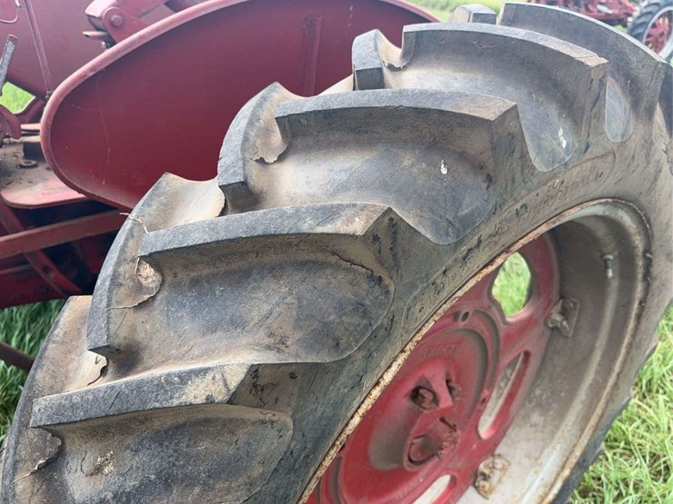 farmall-200-image-48