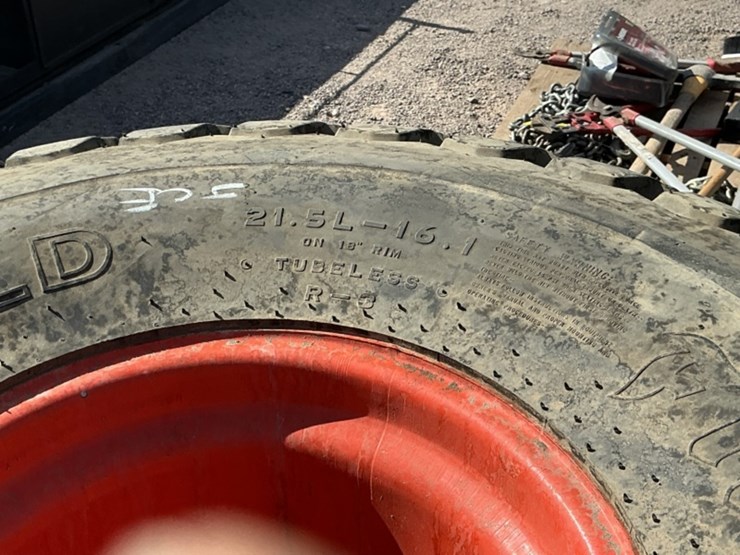 (2)-equipment-wheels-&-tires-image-4