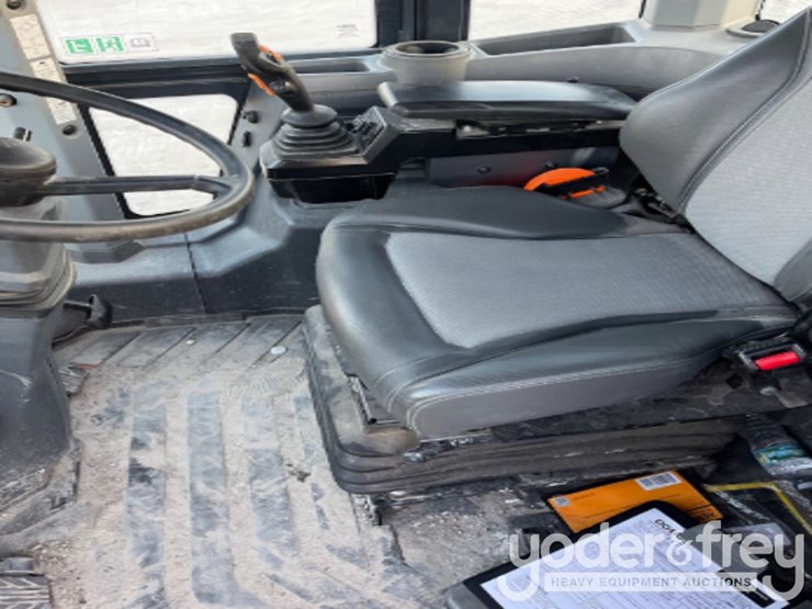2023-deere-644p-image-5