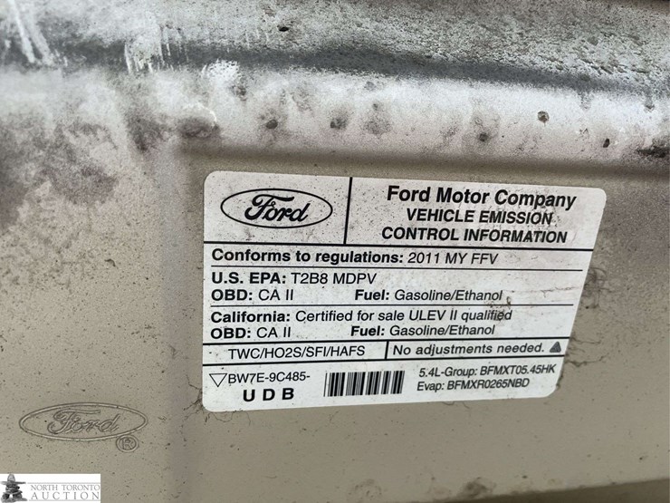 2011-ford-cargo-image-17