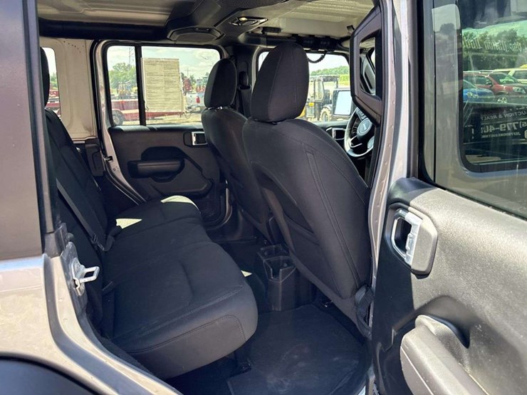 2021-jeep-wrangler-image-17