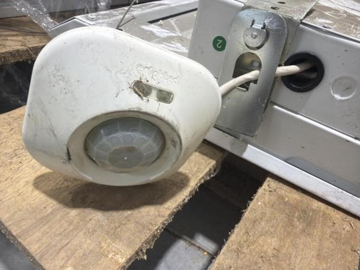 skid-of-multi-run-led-lights-image-4