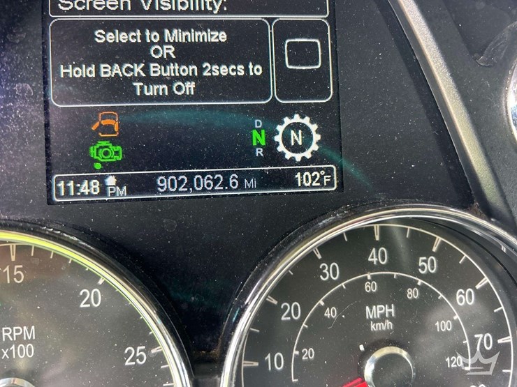 2019-peterbilt-579-image-6