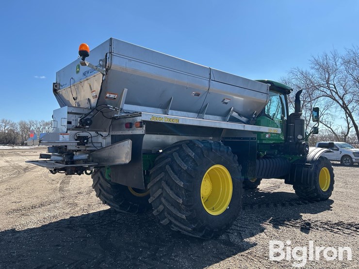 2021-john-deere-f4365-image-3