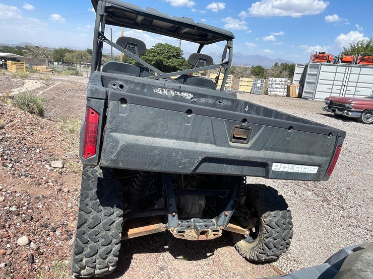 2015-polaris-ranger-image-36
