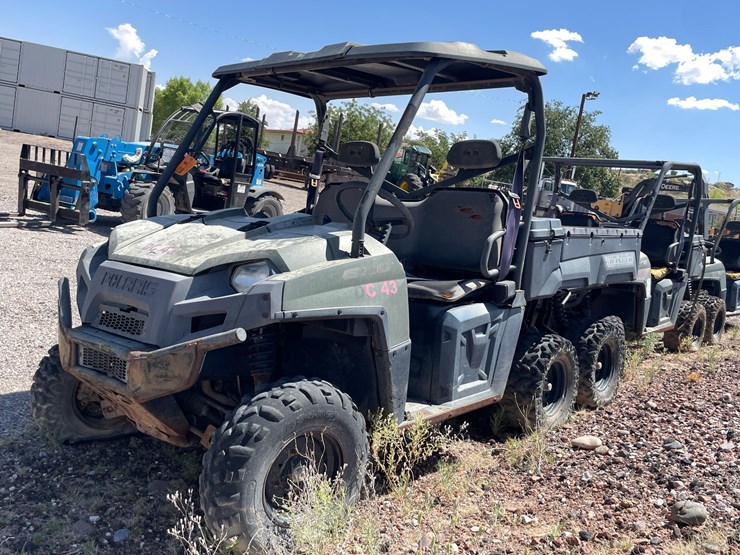 2015-polaris-ranger-image-1