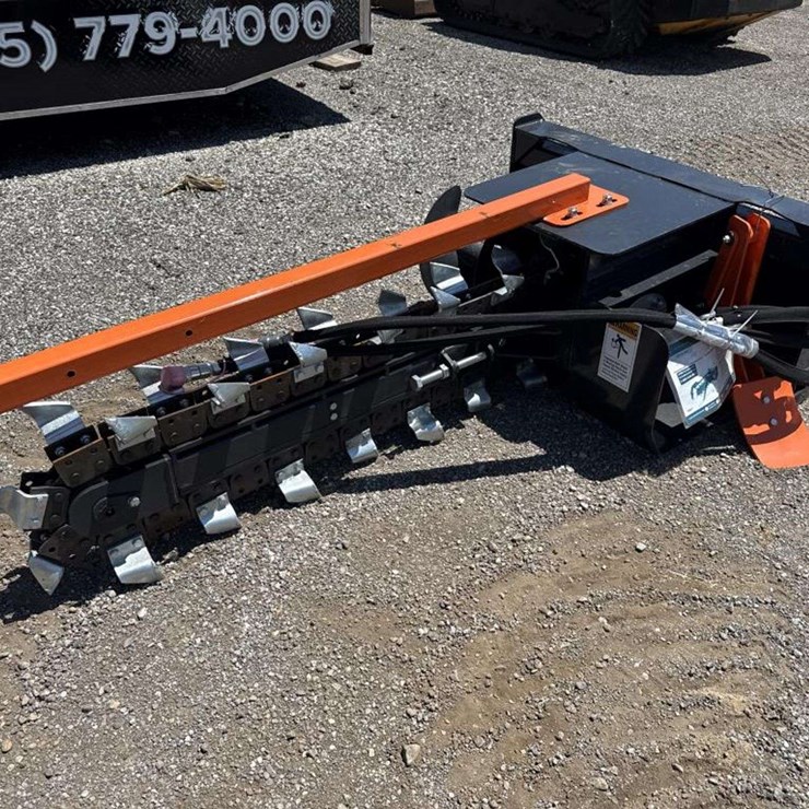 Wolverine TCR-12-48H Skidsteer Trencher