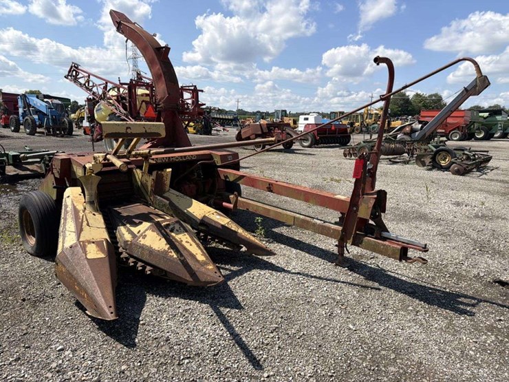 new-holland-782-image-2