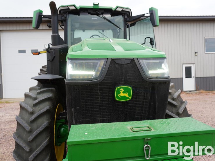 john-deere-8r-250-image-9
