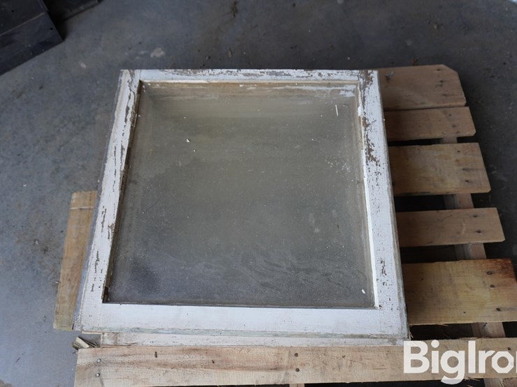 24"x24"-windows-w/glass-image-15