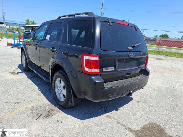 2012-ford-escape-image-7