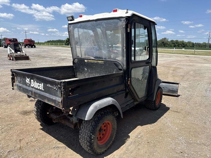 bobcat-2300-image-3