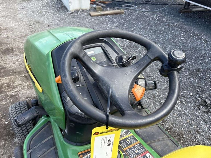 john-deere-x300-image-10