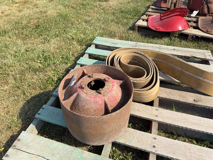 international-harvester-steel-belt-pulley-and-endless-belt-image-4