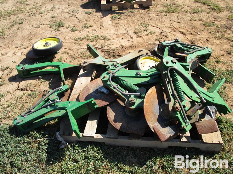 john-deere-14-image-8