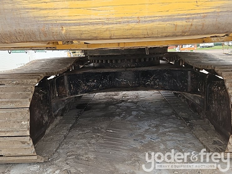 2019-caterpillar-336gc-image-26