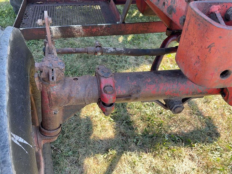 farmall-806-diesel-image-15