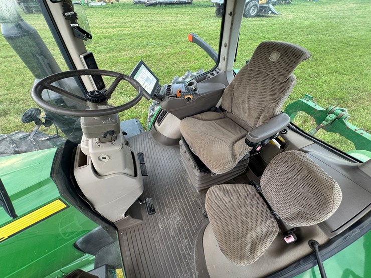 john-deere-8345r-image-62