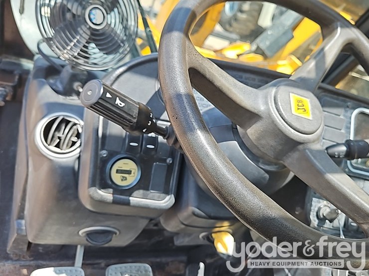 2016-jcb-510-56-image-33