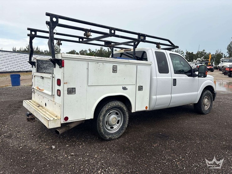 2011-ford-f250-image-3