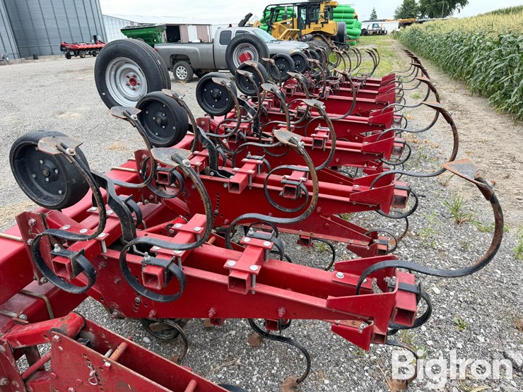 case-ih-1830-image-16