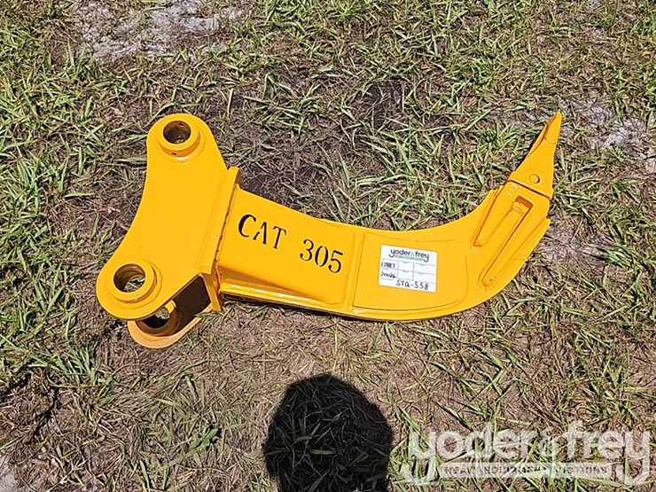 2026-caterpillar-305-image-2