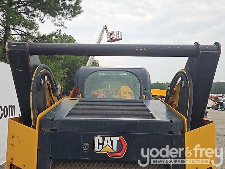 2023-caterpillar-289d3-image-17