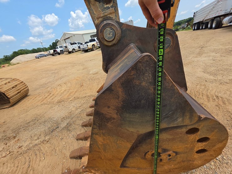2018-deere-470g-lc-image-142
