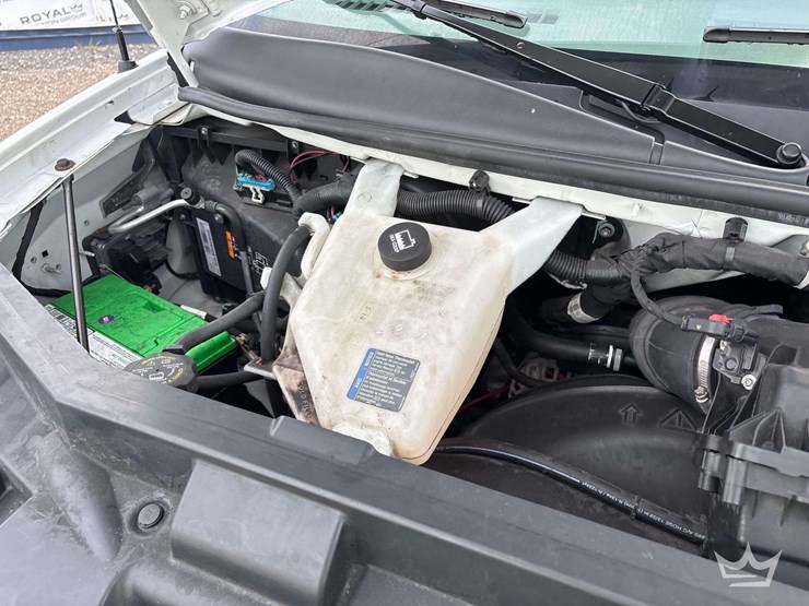 2019-chevrolet-express-2500-image-8