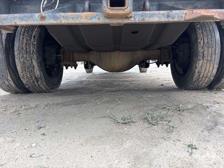 2006-ford-f550-image-27
