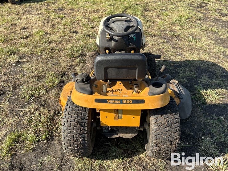 cub-cadet-gt1554-image-6