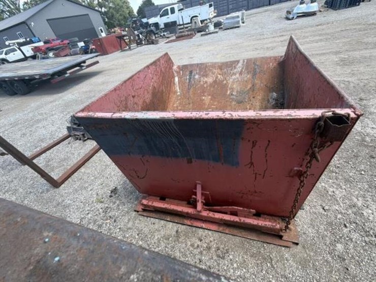 forklift-dumpster-image-4