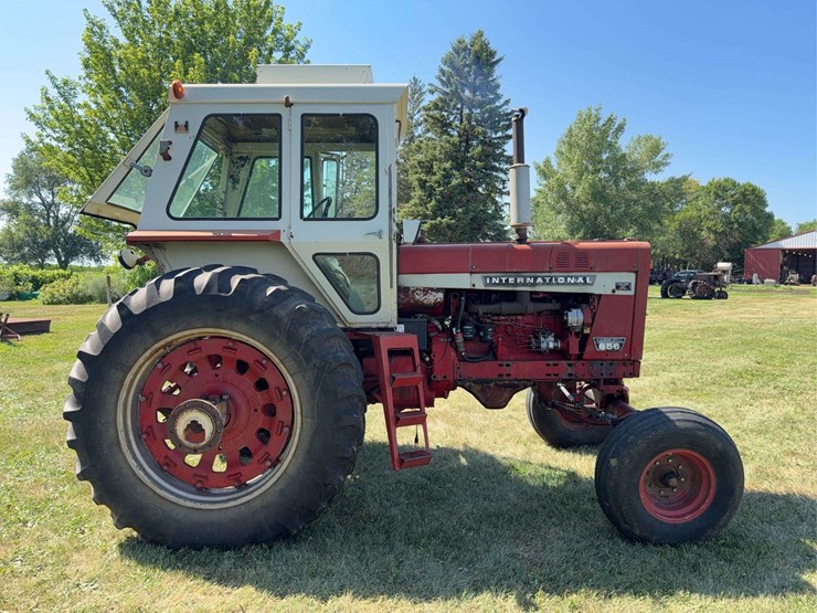 farmall-856-diesel-image-6