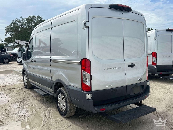 2020-ford-transit-image-4