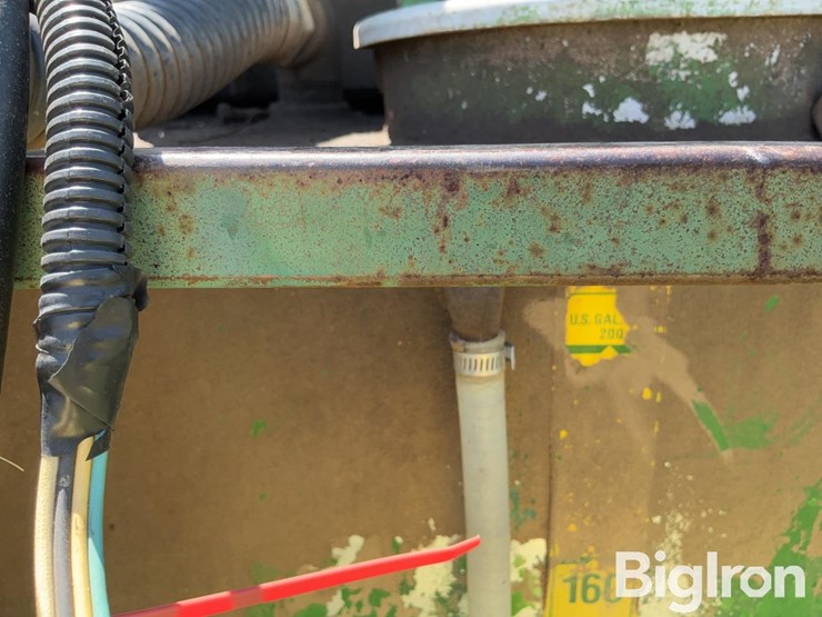 john-deere-700-image-18