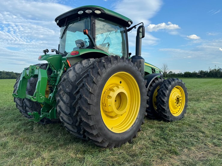 john-deere-8285r-image-8