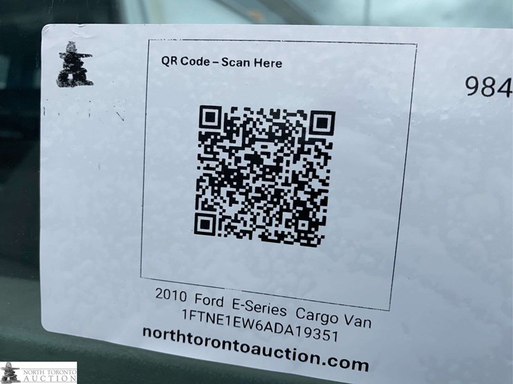 2010-ford-cargo-image-33