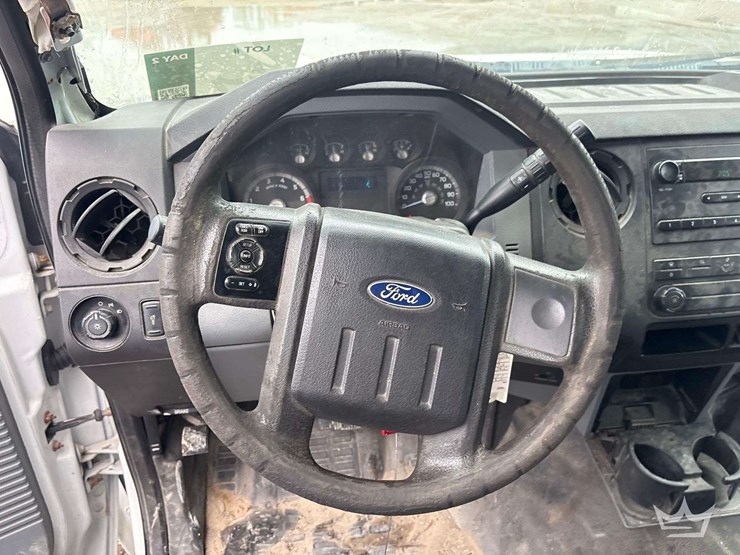 2011-ford-f250-image-24