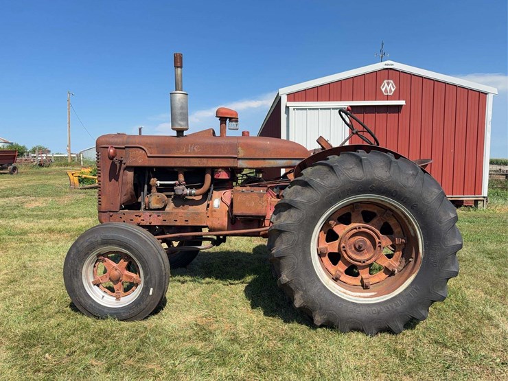 mccormick-deering-super-w-9-image-2