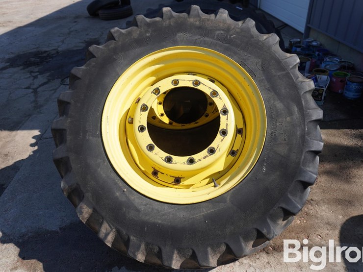 john-deere-16-image-2