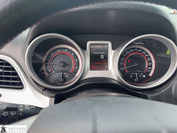 2015-dodge-journey-image-12