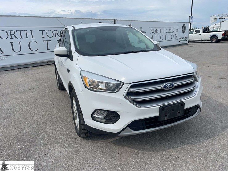 2017-ford-escape-image-3
