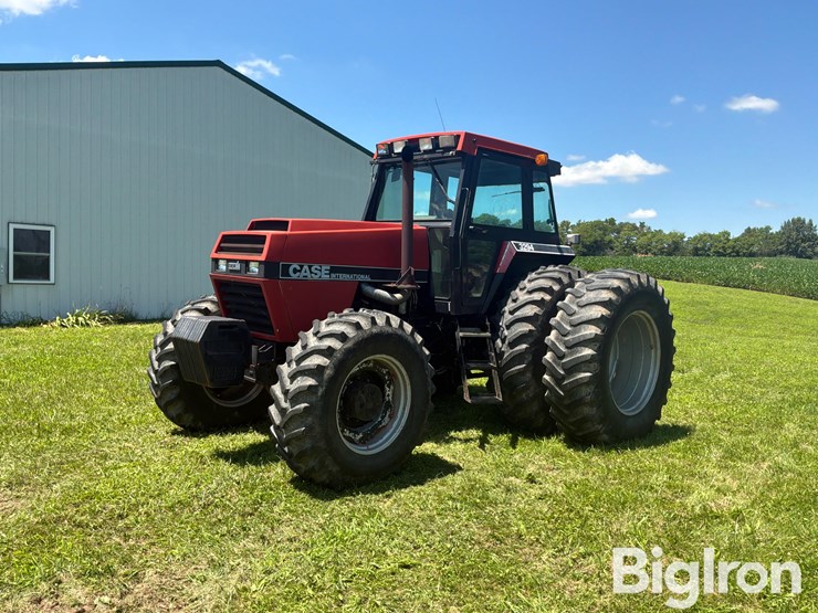 1985-case-ih-3294-image-1