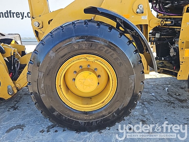 2023-caterpillar-920-image-20