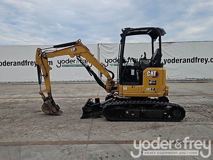 2023-caterpillar-302.7cr-image-3