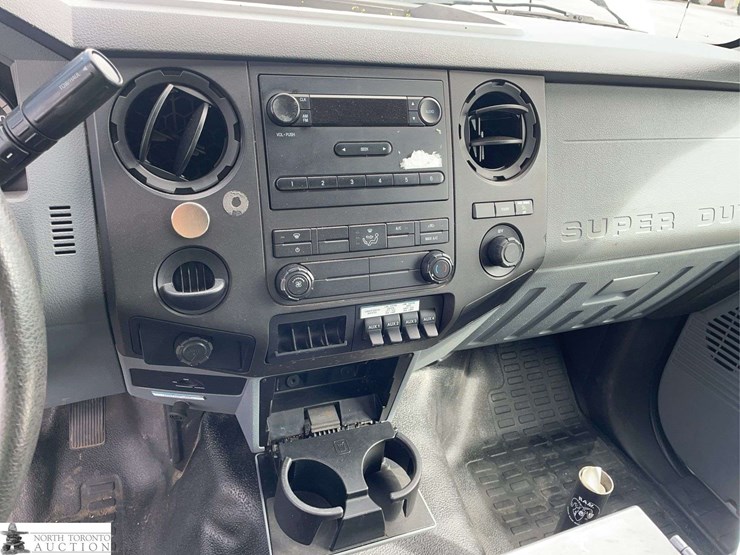 2013-ford-f350-image-13